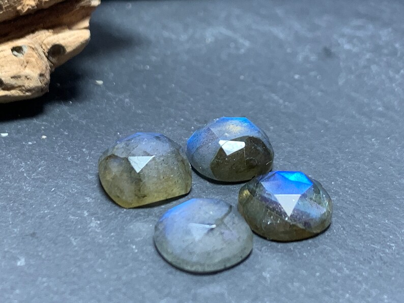 Faceted Labradorite Square Cushion 10mm Cabochon Faceted Labradorite Square Cushion 10mm Cabochon