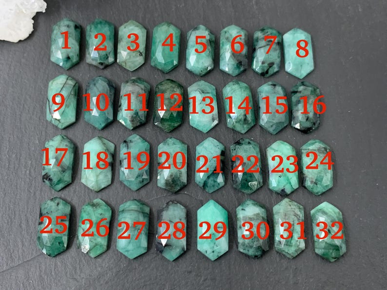 Faceted Emerald long hexagon 8x16mm cabochon/ F8 bild 2