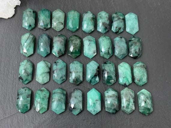 Faceted Emerald long hexagon 8x16mm cabochon/ F8