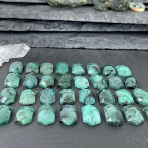 Faceted Emerald long hexagon 8x16mm cabochon/ F8 bild 5