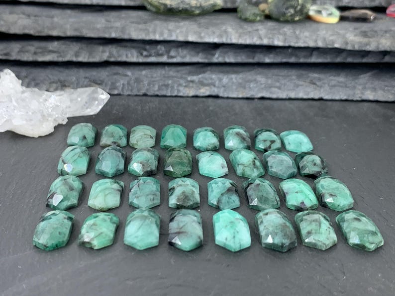 Faceted Emerald long hexagon 8x16mm cabochon/ F8 bild 5