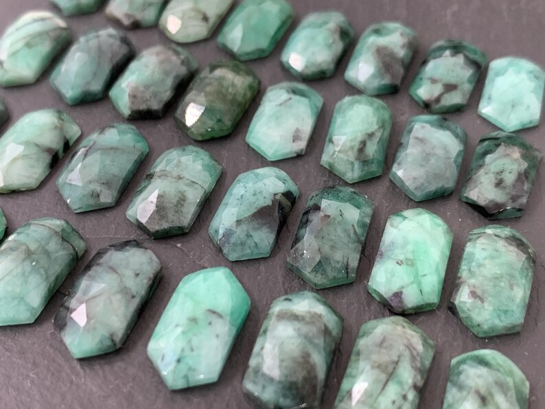 Faceted Emerald long hexagon 8x16mm cabochon/ F8 bild 9