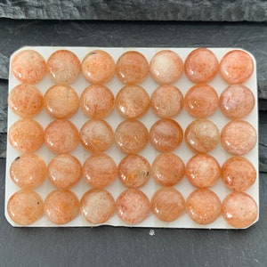 Sunstone round 10mm cabochon