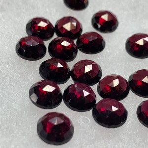 Faceted Garnet Round 8mm cabochon
