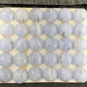 Blue Lace Agate round 12mm cabochon - Calibrated cabochons