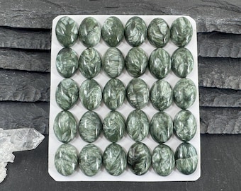 13.25Cts. Cabochon ovale séraphinite verte naturelle non traitée pierre