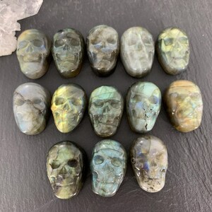 Labradorite skull 15x22mm cabochon/TR40-3-