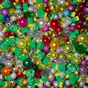 Christmas tree pearl confetti