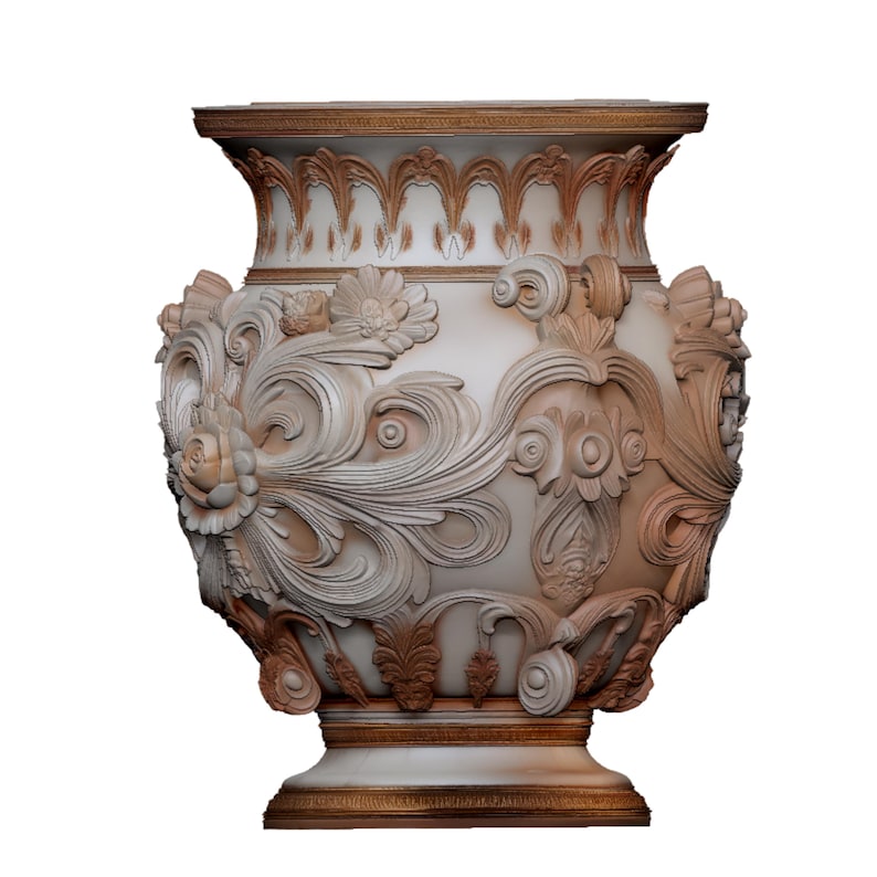 Pu&ograve; includere: Un grande vaso ornato con un corpo color crema e intricate sculture a rilievo. Le sculture presentano disegni floreali e fogliari in una calda tonalit&agrave; marrone-rossastra, con accenti dorati. Il vaso ha un bordo e una base ampi e decorativi.