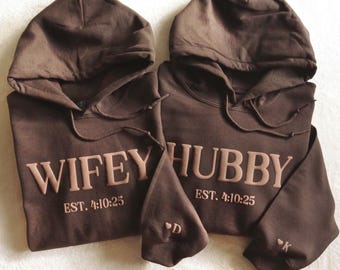 Personalized Wifey & Hubby Puff Sweatshirt, Personalized Sweatshirt, Wedding Gift, Gift for Her, Gift for Him