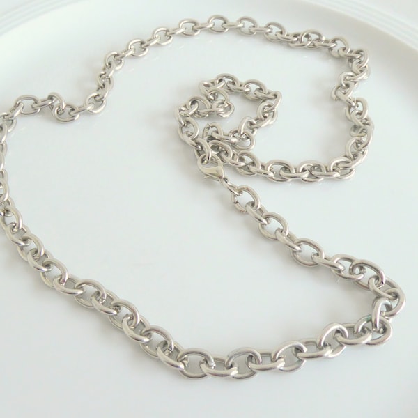 Chaîne à maillons en acier inoxydable pour la fête des Mères en argent, collier vintage des années 90, moderne du milieu du siècle