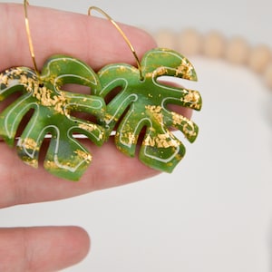 MONSTERA // Large green monstera leaf earrings, palm leaf earrings, tropical leaf earrings image 10