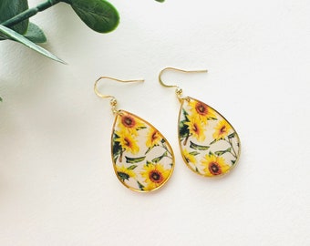 SUNFLOWER drop earrings | handmade polymer clay earrings | Summer gift | floral jewelry | lightweight | statement | durable | fabclay