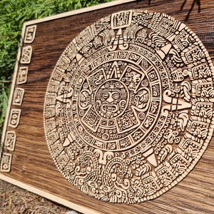 Sculpture de calendrier maya, calendrier aztèque, pierre de soleil aztèque image 2