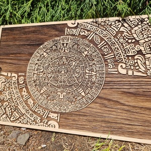 Mayan calendar sculpture, Aztec calendar, aztec sun stone