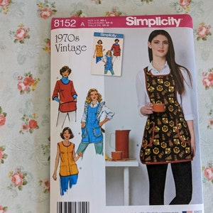 Simplicity 8152 Apron Pattern 1970s Vintage