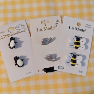 Trois cartes de boutons d'animaux/ boutons d'artisanat vintage/ boutons d'animaux noirs et blancs