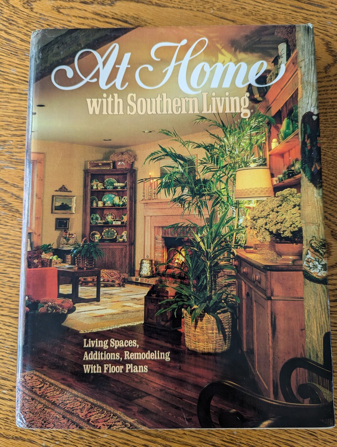 At Home With Southern Living/ Vintage Decor Book / Southern Living ...