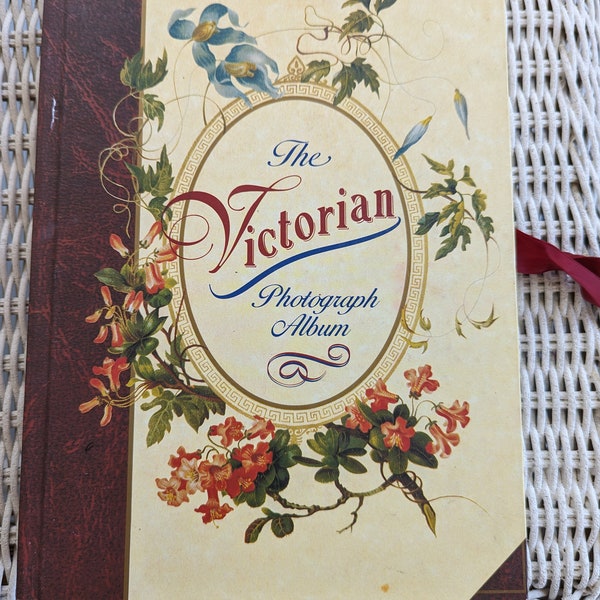 The Victorian Photograph Album / Vintage 1990s / Victorian Photo Holder / Die Cut Floral  Collectors Album / Cottage Core Photo Album