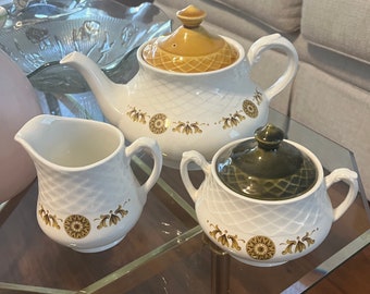 Wedgewood Gold Medallion Teapot, Creamer, and Sugar Bowl w/Lid