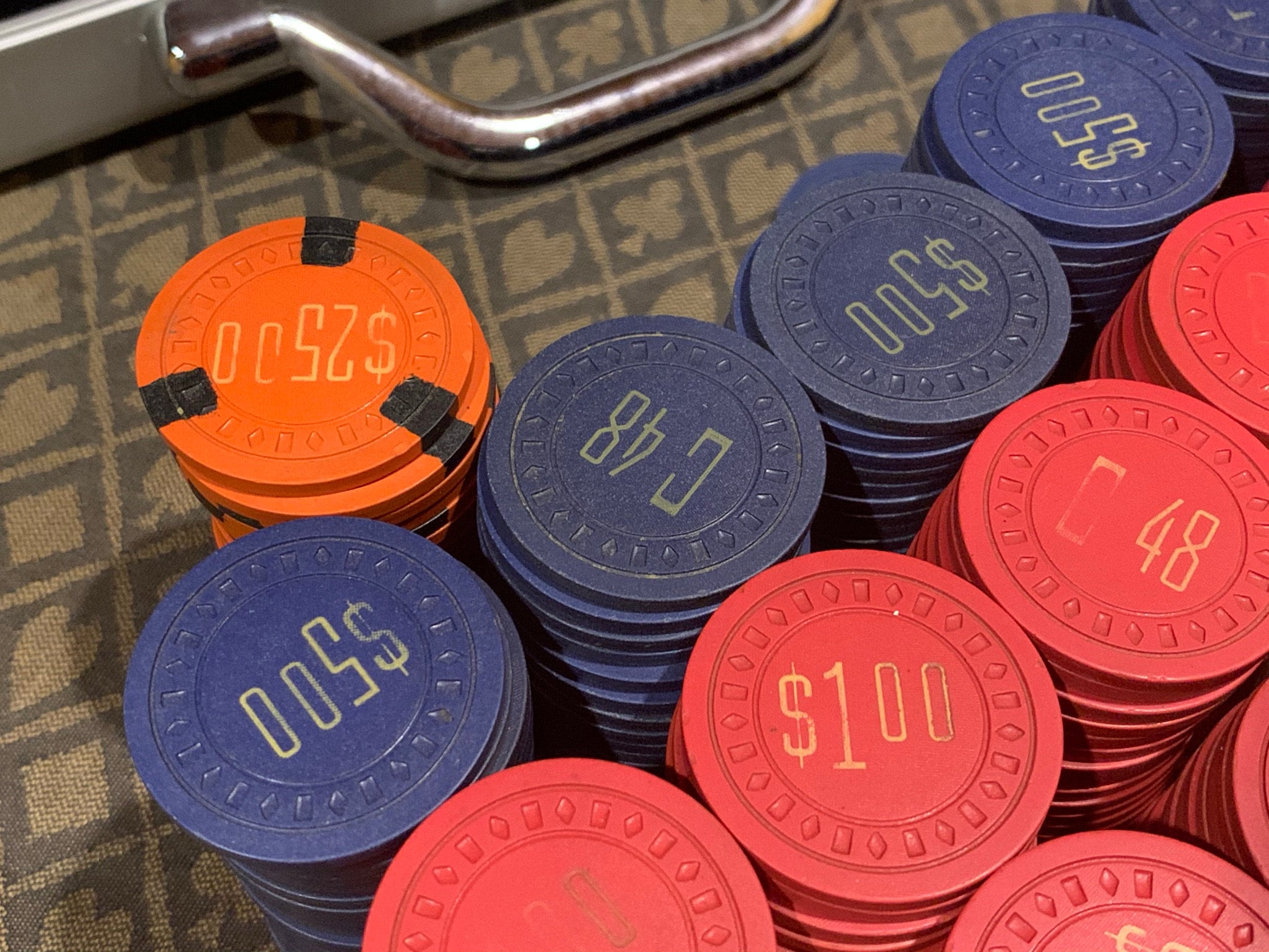 Vintage 1950's Clay Poker Chip Set 4 Denominations 687 Chips in Aluminum Case Etsy