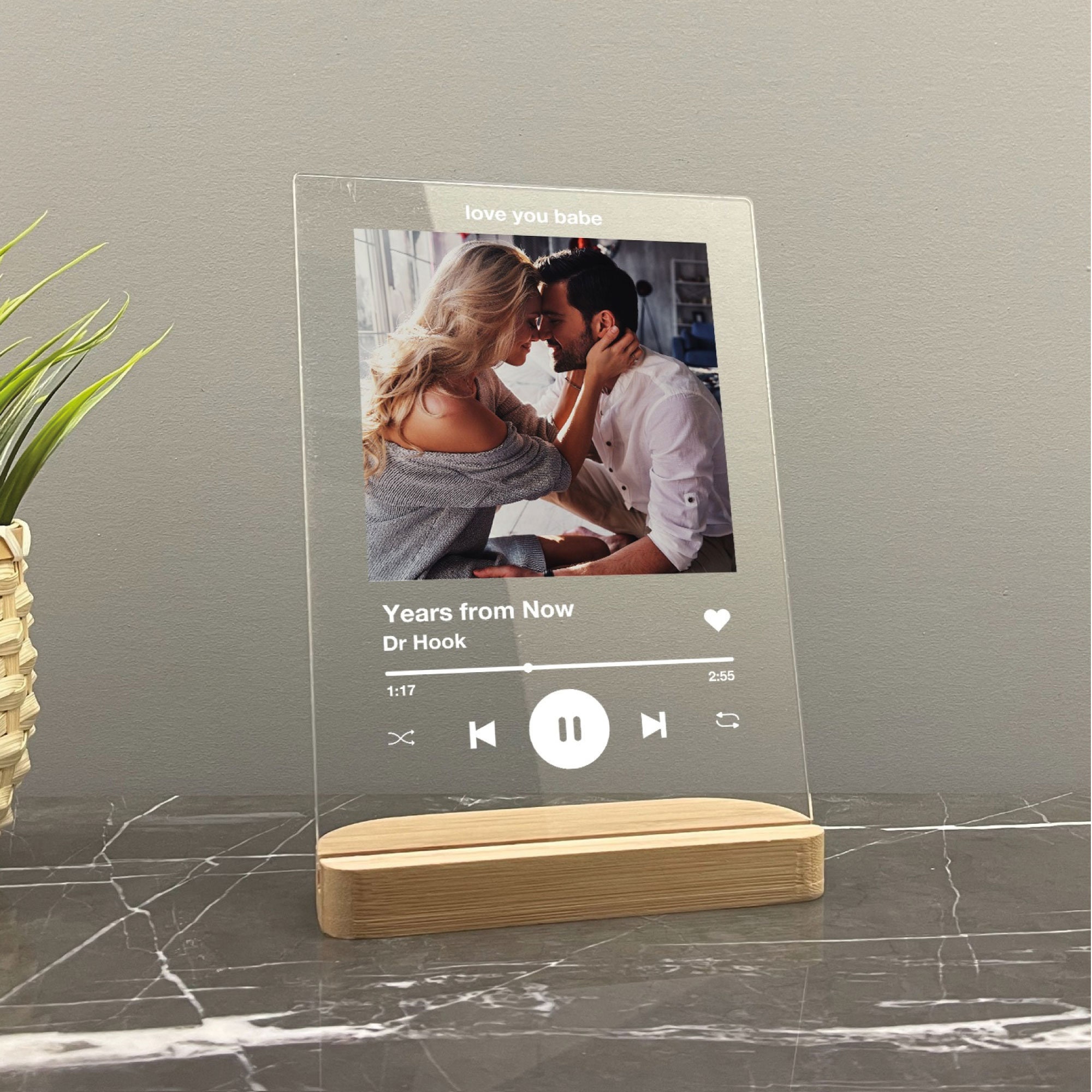  Songs Acrylic Custom Girlfriend Birthday Gifts, Personalized  Acrylic Plaque with Acrylic Stand Playlist Picture Frame Cute Boyfriend  Gifts Christmas Gifts : Home & Kitchen