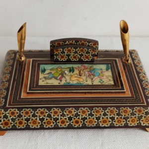 Élégant ensemble de bureau Persian Khatam, avec de jolis porte-stylos en laiton