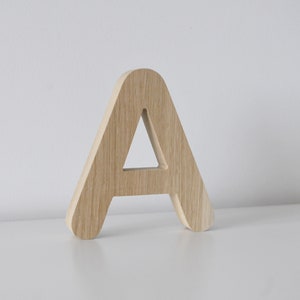 Letras independientes, letras de madera de ROBLE, regalo personalizado, letras de madera para guardería, decoración de guardería, decoración de boda, carta personalizada