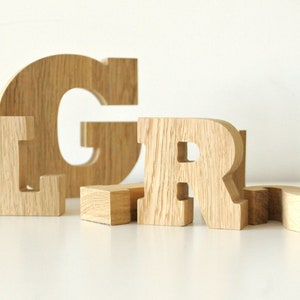 Letras independientes, madera de ROBLE, regalo personalizado, Letras de madera para guardería, letrero de boda, decoración del hogar