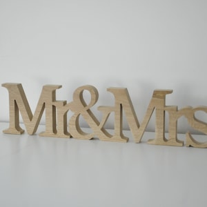 Cartas independientes, letras de madera de roble personalizadas, regalo personalizado, inscripción Mr&Sad, decoración de bodas