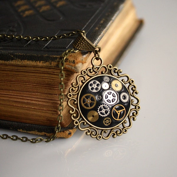 Real Watch Parts Gears Necklace Recycled Jewellery Upcycled Necklace Steampunk Necklace Steampunk Jewellery Gear Necklace Black Bronze Gift