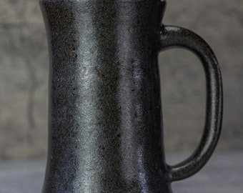 Large Mug, Ceramic Stein, Beer Mug, Black sparkle mug, Dishwasher safe and microwave safe, extra large handle, shiny black, About 21 ounces