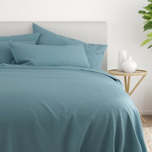 Solid Sheet Set - 6 Piece Bedding Set | Available in 10 Colors | 1 flat sheet, 1 fitted sheet, and 4 pillowcases | Perfect Home warming Gift