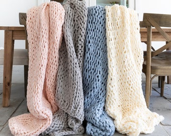 AIKES Thick Needle Hand-Knitted Woolen Blanket,Warm Elegant Knitted Blanket,Soft and Cozy Throw Blanket,Sofa Bed Gift Photo Prop Blanket-Milky 130160cm AIKES Thick Needle Hand-Knitted Woolen Blanket,Warm Elegant Knitted Blanket,Soft and Cozy Throw Blanket,Sofa Bed Gift Photo Prop Blanket-Milky 130160cm