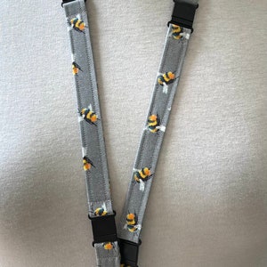Bumble Bee Breakaway Lanyard: Fabric ID Badge, Safety Key Fob