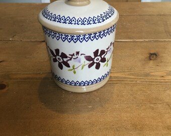 Nicholas Mosse Pottery Lidded Sugar pot in Clematis Pattern