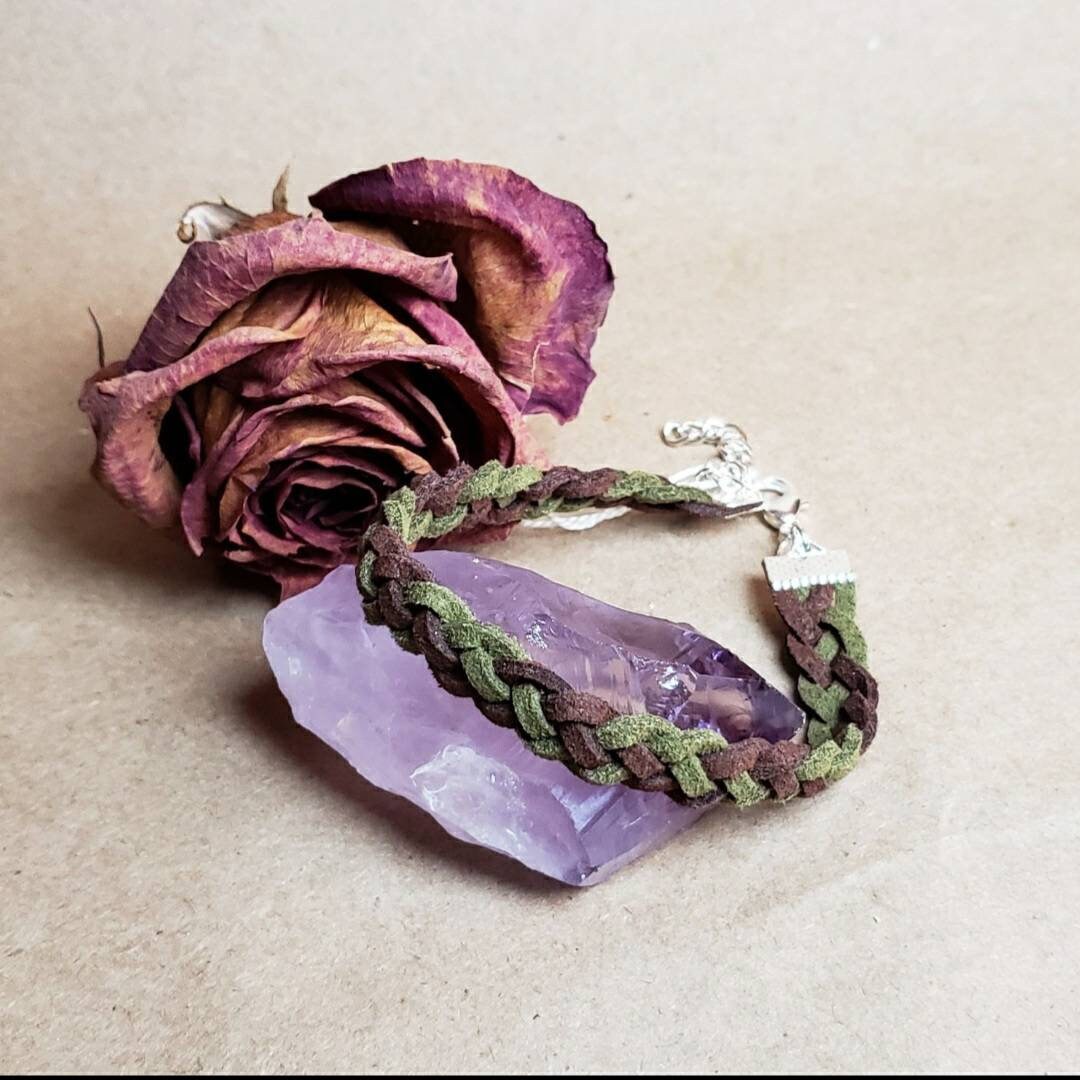 Grünes und braunes geflochtenes Armband | Etsy