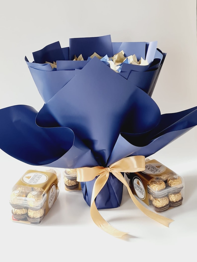 Ramo de chocolate Ferrero Rocher, flores artificiales, regalo imagen 2