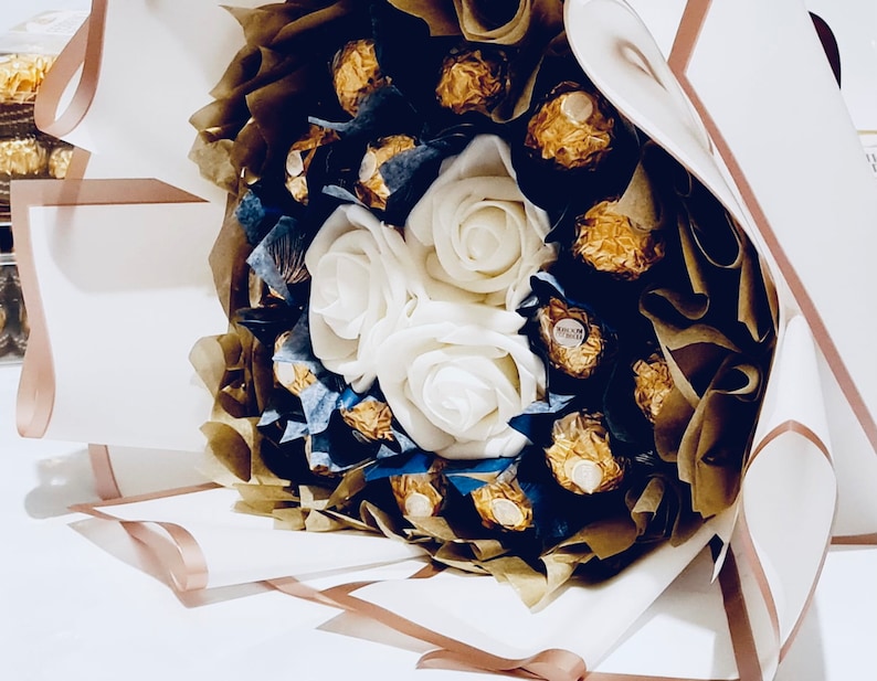 Chocolate Bouquet Ferrero and Lindt, Birthday Gift, Ramadan, Eid, Easter, Congratulations, Thank You Gift, Chocolate & Flower Bouquets White