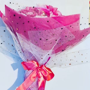 Lindt Lindor Chocolate Bouquet, Chocolates and Flowers, Birthday Gift, Anniversary Gift, Birthday gift for her, Gift for women