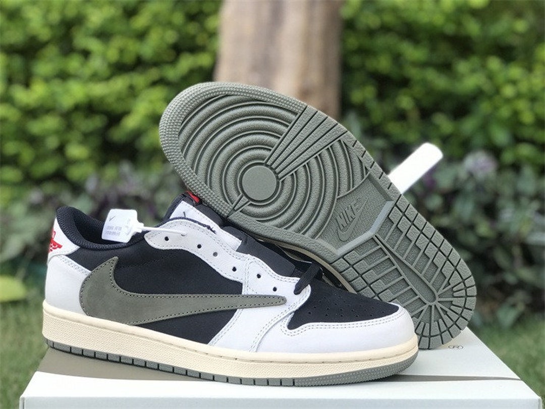 jd sports travis scott