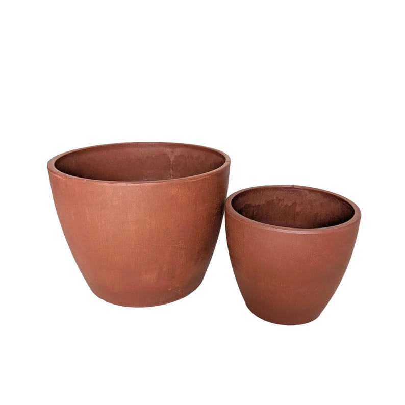 Recycled Plant Pots: Black and Terra Cotta - Lightweight, Durable image 4