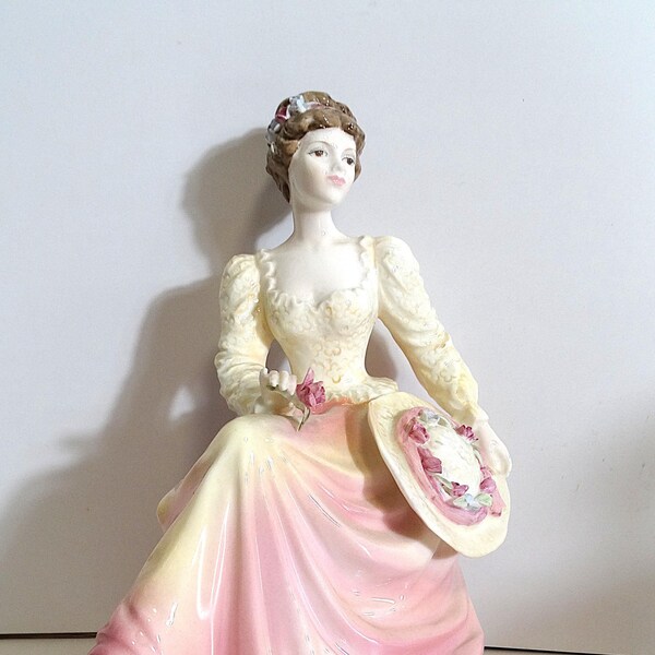 Vintage Coalport Ladies of Fashion Lady In Lace Figurine Rare