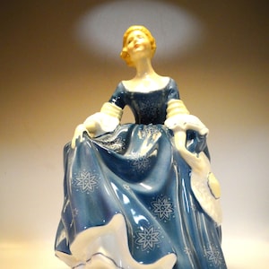 Royal Doulton Figurine &quot;Hilary&quot; HN 2335 Rare