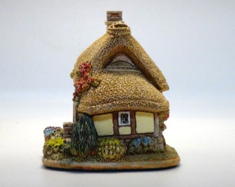 Vintage Lilliput Lane Boxed With Deeds the Cats Whiskers Vintage Lilliput Lane Boxed With Deeds the Cats Whiskers