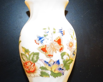 Vintage Lilliput Lane Old Mother Hubbards Cottage Collection