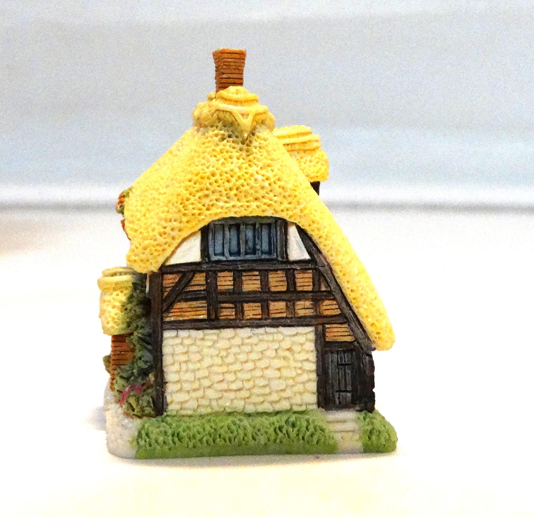 Vintage Lilliput Lane Boxed Dream Cottage Miniatures Honeysuckle