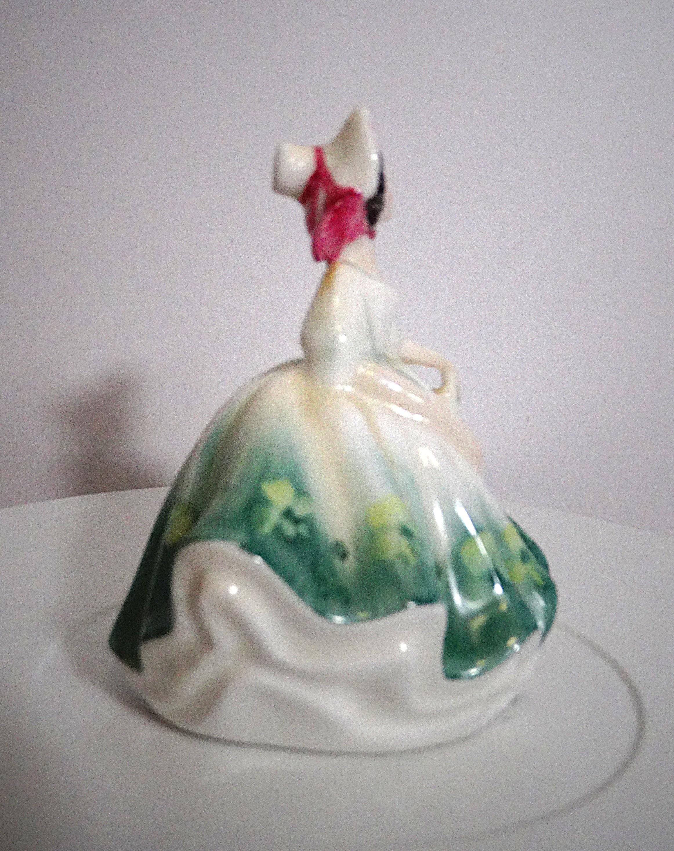 ヴィンテージ ロイヤルドルトン サンデーベスト HN 3218