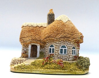 Vintage Lilliput Lane Boxed With Deeds the Cats Whiskers
