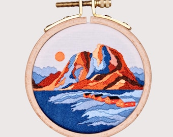 Schema di ricamo delle isole Lofoten: paesaggio montano (tutorial digitale PDF)